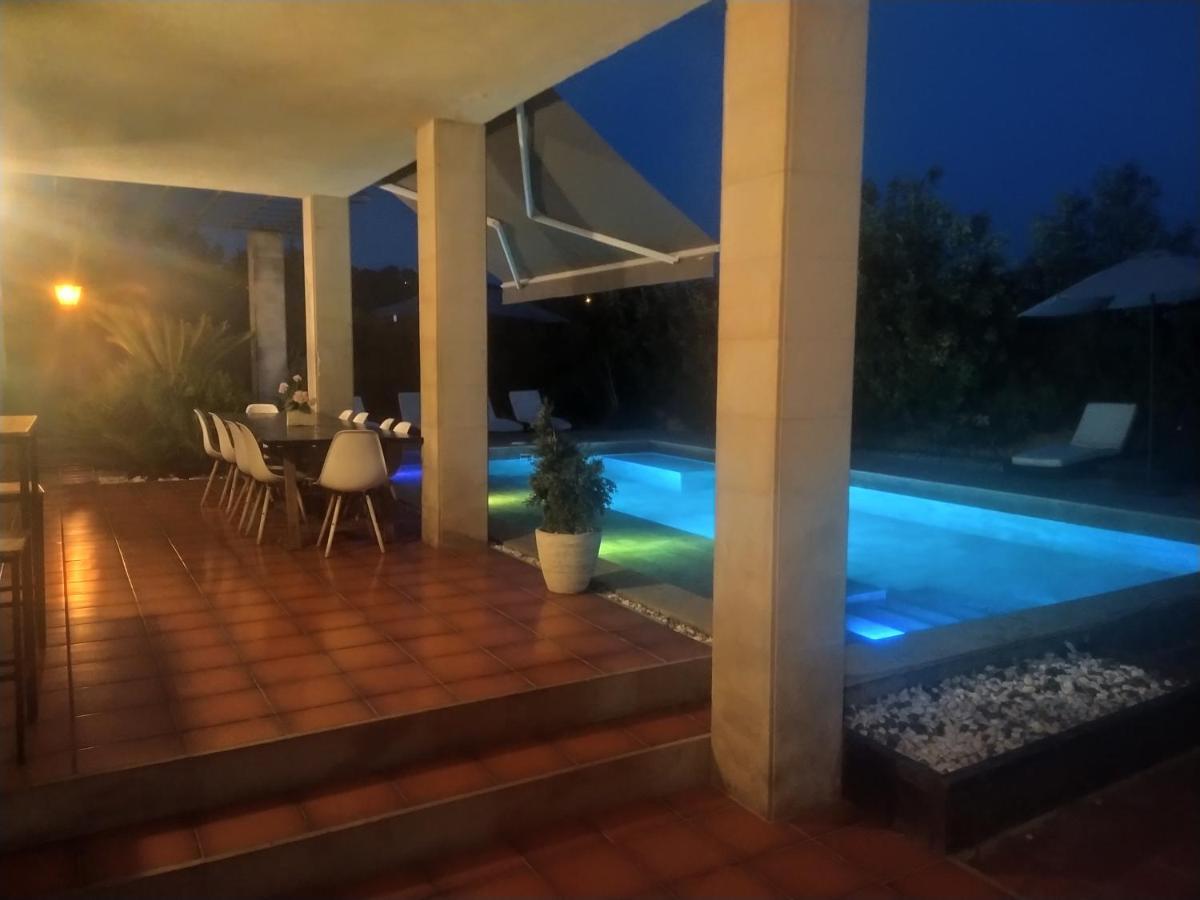 Les Canyes Cottage, Private Villa Resort Piera Luaran gambar